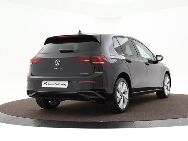 Volkswagen GOLF Life Edition 1.5 eHybrid 204 pk 6 versn. DSG · Trekhaak, elektrisch inklapbaar · MEGA SALE