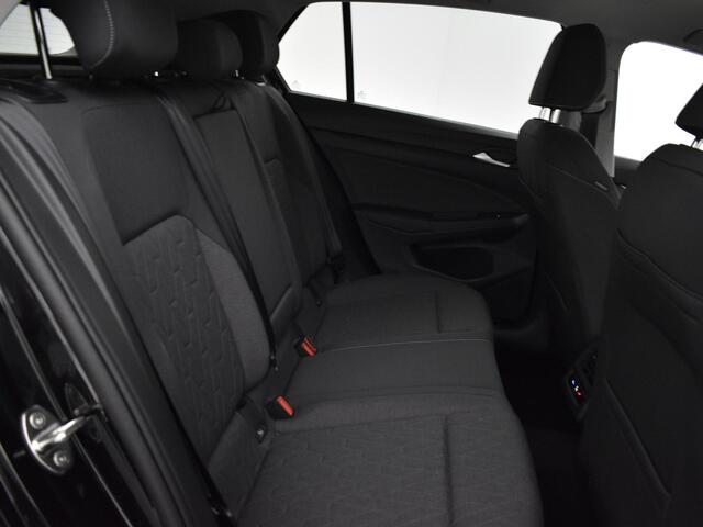 Volkswagen GOLF Life Edition 1.5 eHybrid 204 pk 6 versn. DSG · Trekhaak, elektrisch inklapbaar · MEGA SALE