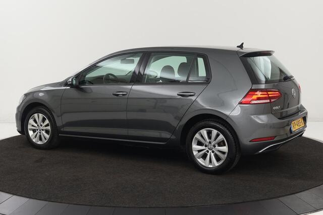 Volkswagen GOLF 1.0 TSI Comfortline | Carplay | Navigatie | Adaptive cruise | Climate control | PDC | Bluetooth | Comfortstoelen | LED