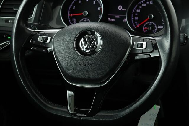 Volkswagen GOLF 1.0 TSI Comfortline | Carplay | Navigatie | Adaptive cruise | Climate control | PDC | Bluetooth | Comfortstoelen | LED