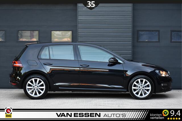 Volkswagen GOLF 1.6 TDI Connected Series Navigatie Airco Stoelverw. NL-Auto!