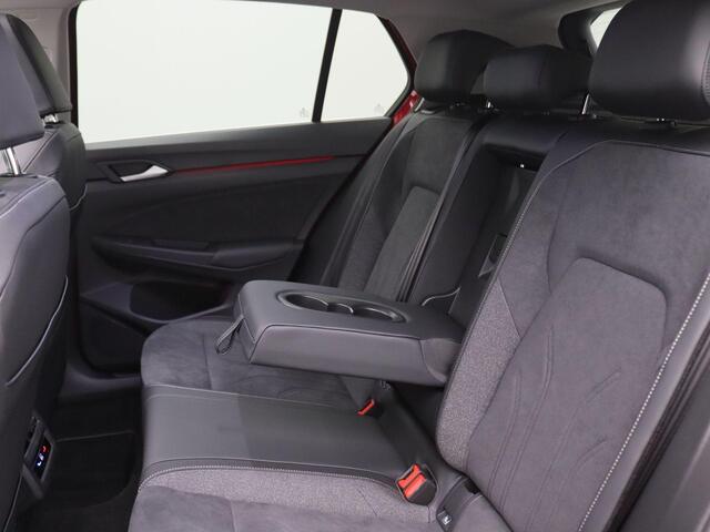 Volkswagen GOLF 1.5 eHybrid Style Edition 204PK DSG Pano-Schuifdak, Adaptieve Cruise Controle, Side Assist, Navi via Apple Carplay/Android Auto, 360gr. Camera, Stoel-Stuurverwarming, Memorystoel, 18" LM Velgen