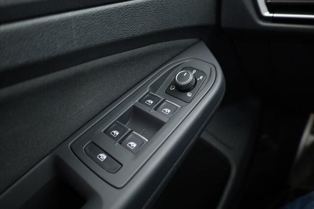 Volkswagen GOLF 2.0 TSI GTI | Pano | Camera | Stoel-Stuurverw. | IQ. Light | Apple CarPlay |