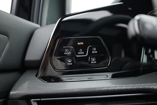 Volkswagen GOLF 2.0 TSI GTI | Pano | Camera | Stoel-Stuurverw. | IQ. Light | Apple CarPlay |