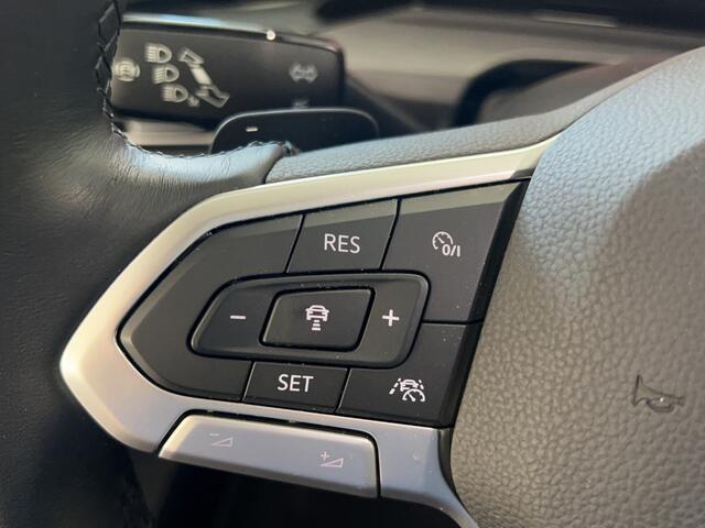Volkswagen GOLF 1.4 eHybrid Style | 17" LMV | Carplay | PDC | Winter Pack