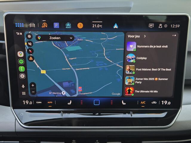 Volkswagen GOLF 8.5 1.5 eTSI Life Edition Automaat / MY 2025 / Facelift Model / Comfort-pakket / Multimedia-pakket / Stuur- en Stoelverwarming / Apple Carplay Android Auto / Adaptief CC / Achteruitrijcamera / Keyless Entry/Start / Lichtmetalen wielen 17" /