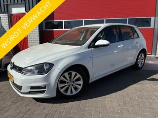 volkswagen-golf-1.0-tsi-business-ed