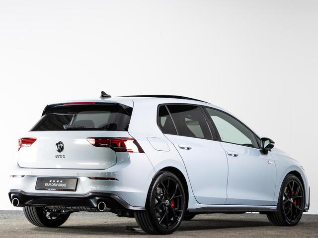 Volkswagen GOLF GTI 2.0 TSI 265 PK DSG | LED | Panoramadak | Black Style | Achteruitrijcamera |