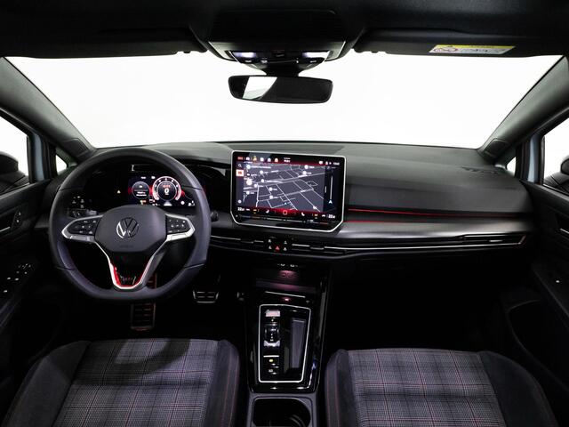 Volkswagen GOLF GTI 2.0 TSI 265 PK DSG | LED | Panoramadak | Black Style | Achteruitrijcamera |