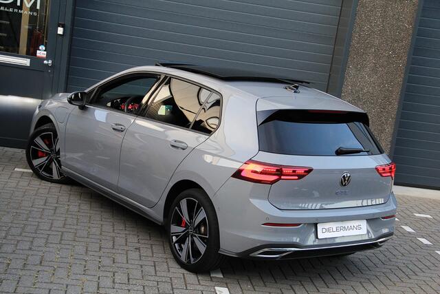 Volkswagen GOLF 1.4 eHybrid GTE Dolphin Grey | Panorama dak | IQ lights voor en achter | Vol | Liefhebbersauto