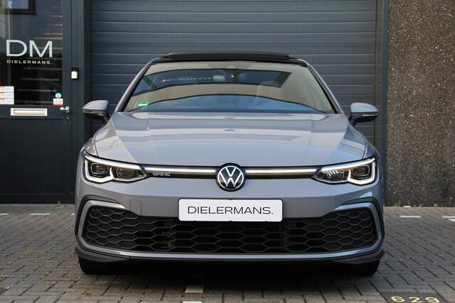 Volkswagen GOLF 1.4 eHybrid GTE Dolphin Grey | Panorama dak | IQ lights voor en achter | Vol | Liefhebbersauto
