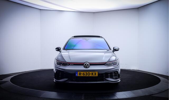 Volkswagen GOLF 2.0T DSG GTI CLUBSPORT 45 JAHRE EDITION AKRAPOVIC | FULL.LED | DYNAUDIO | ADAPTIEF | PANO | CAMERA | HEAD-UP
