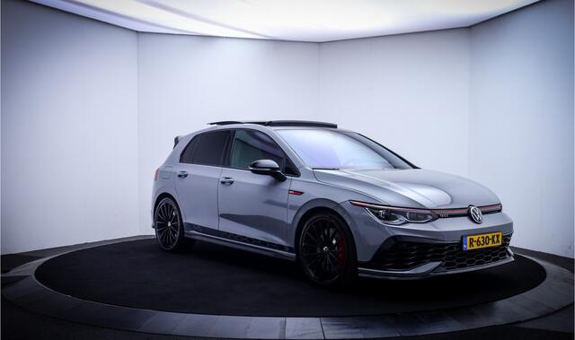 Volkswagen GOLF 2.0T DSG GTI CLUBSPORT 45 JAHRE EDITION AKRAPOVIC | FULL.LED | DYNAUDIO | ADAPTIEF | PANO | CAMERA | HEAD-UP