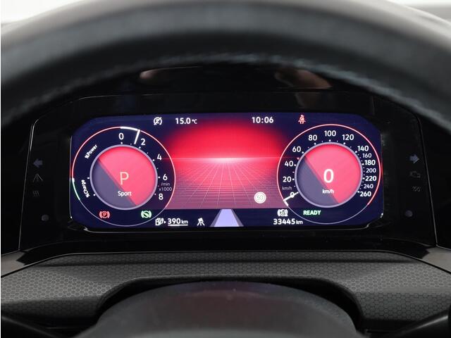 Volkswagen GOLF 1.4 eHybrid GTE 245 pk Automaat (DSG) | Verlengde garantie | Navigatie | Panoramadak | Elektr. trekhaak | Parkeersensoren | Achteruitrijcamera | Stoelverwarming |
