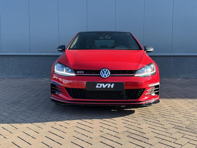 Volkswagen GOLF 2.0 TSI GTI TCR PANO | AKRA | DCC | DYN
