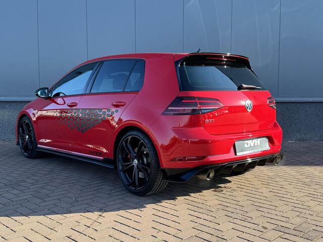 Volkswagen GOLF 2.0 TSI GTI TCR PANO | AKRA | DCC | DYN