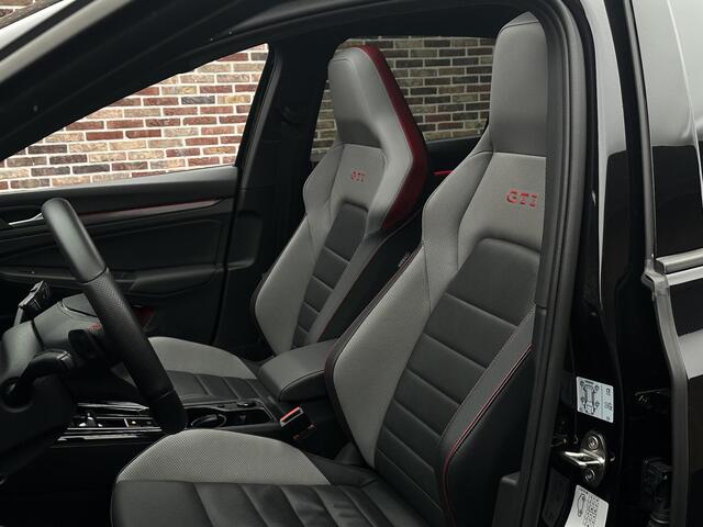 Volkswagen GOLF 2.0 TSI GTI Clubsport Full Options! Panorama Harman HeadUp