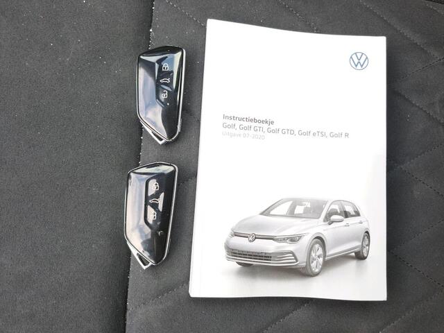 Volkswagen GOLF 1.0 eTSI Life Business DSG Automaat Navigatie / Parkeersensoren / LED / Camera / Clima / App-connect