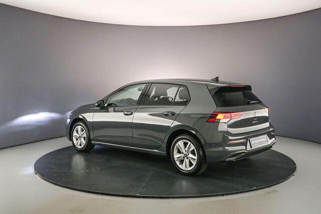Volkswagen GOLF Life 1.5 eTSI 130pk DSG Automaat Adaptive cruise control, Achteruitrijcamera, LED koplampen, Stoelverwarming, App connect, Parkeersensoren, Stuurwiel verwarmd