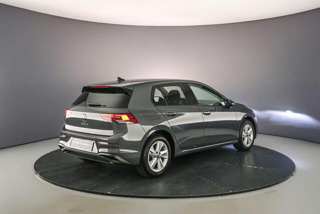 Volkswagen GOLF Life 1.5 eTSI 130pk DSG Automaat Adaptive cruise control, Achteruitrijcamera, LED koplampen, Stoelverwarming, App connect, Parkeersensoren, Stuurwiel verwarmd