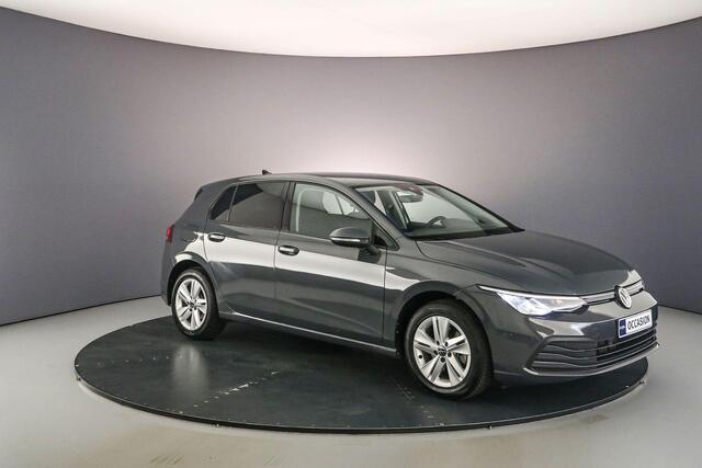 Volkswagen GOLF Life 1.5 eTSI 130pk DSG Automaat Adaptive cruise control, Achteruitrijcamera, LED koplampen, Stoelverwarming, App connect, Parkeersensoren, Stuurwiel verwarmd