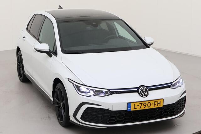 Volkswagen GOLF 1.4 eHybrid GTE / AUTOMAAT/ 245 PK/ PANO/ CAMERA/ PARK. SENSOREN/ DODE HOEK/ STOEL-STUURVERWARM/ ADAPT. CRUISE/ IQ. LIGHT/ APP-CONNECT/ NAVI/ CLIMA/ 18" LMV
