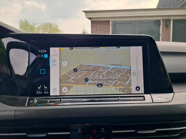 Volkswagen GOLF 1.4 eHybrid GTE / AUTOMAAT/ 245 PK/ PANO/ CAMERA/ PARK. SENSOREN/ DODE HOEK/ STOEL-STUURVERWARM/ ADAPT. CRUISE/ IQ. LIGHT/ APP-CONNECT/ NAVI/ CLIMA/ 18" LMV