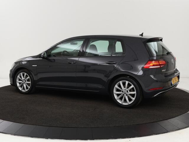 Volkswagen GOLF 1.5 TSI Comfortline Business | Automaat | Stoelverwarming | Navigatie | Apple Carplay | DAB | LMV 17