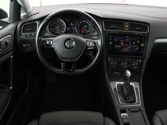 Volkswagen GOLF 1.5 TSI Comfortline Business | Automaat | Stoelverwarming | Navigatie | Apple Carplay | DAB | LMV 17