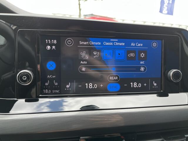 Volkswagen GOLF 1.5 TSI Style / ELEKTR. STOEL/ APP-CONNECT/ DIGITAL DASH/ ADAPT. CRUISE/ MATRIX/ PARK. SENSOREN/ 3-ZONE CLIMA/ 17" LMV