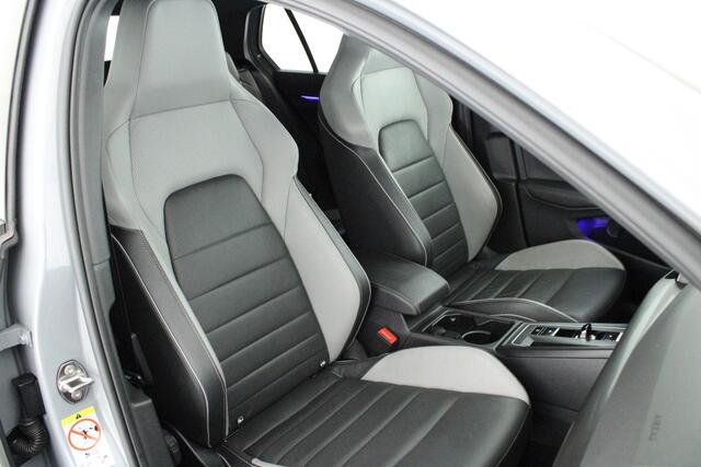 Volkswagen GOLF 1.4 245pk eHybrid GTE Leder Memory Head-Up Keyless Camera Navigatie
