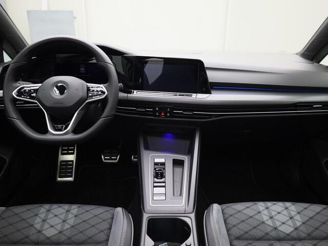 Volkswagen GOLF 1.5eTSI/150PK R-Line DSG · Panoramadak · Parkeersensoren · Stoel- & stuurverwarming