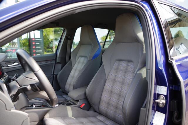 Volkswagen GOLF 1.4 eHybrid GTE 245 PK PHEV, Camera, Navigatie, Stoelverwarming, Winterpakket