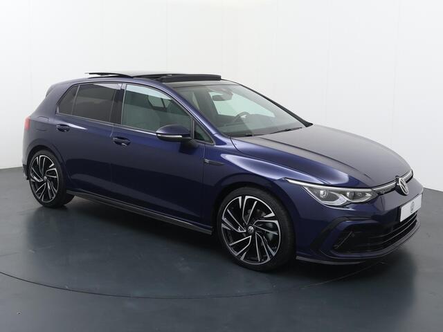 Volkswagen GOLF 1.5 eTSI R-Line | 150 PK | Automaat | Panoramadak | Matrix LED lampen | Stoelverwarming | Navigatie | DAB |
