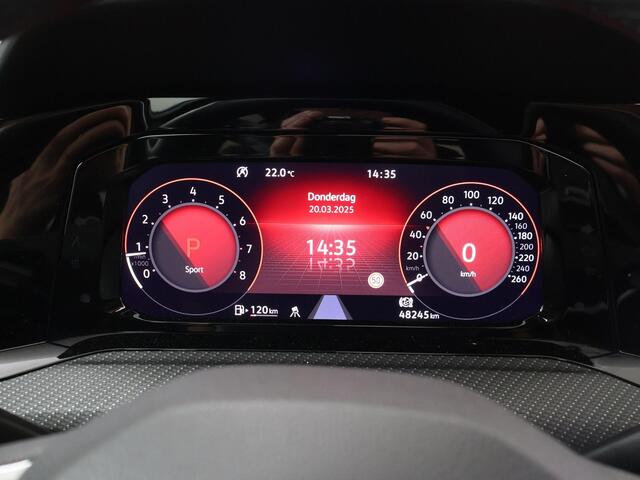 Volkswagen GOLF 1.5 eTSI R-Line | 150 PK | Automaat | Panoramadak | Matrix LED lampen | Stoelverwarming | Navigatie | DAB |