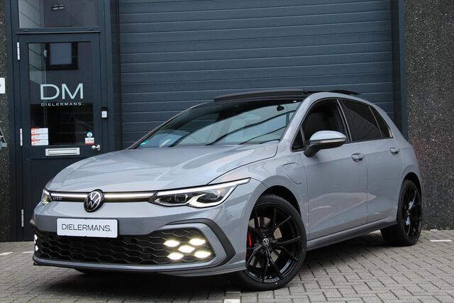 Volkswagen GOLF 1.4 eHybrid GTE | Pano | IQ Lights | 19' Estoril | Vol | Liefhebbersauto