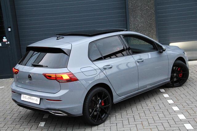 Volkswagen GOLF 1.4 eHybrid GTE | Pano | IQ Lights | 19' Estoril | Vol | Liefhebbersauto