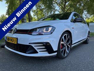 volkswagen-golf-2.0-tsi-gti-clubspo