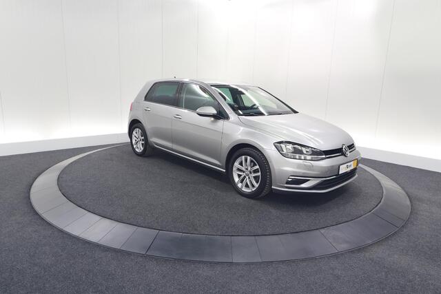 Volkswagen GOLF 1.0 TSI Highline | Adaptieve Cruise Control | Apple Carplay | Parkeersensoren | Stoelverwarming