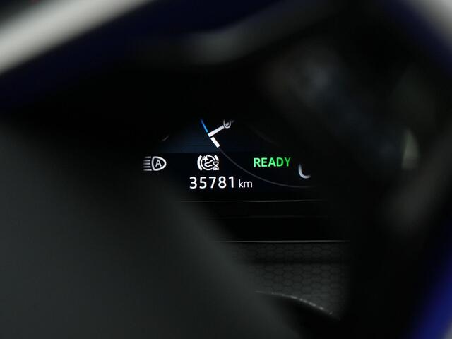 Volkswagen GOLF GTE 1.4 eHybrid 180 kW / 245 pk DSG | IQ Light | Panoramadak | Trekhaak | Stuur-/stoelverwarming | Achteruitrijcamera | Keyless | 18 inch