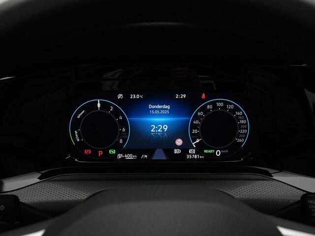 Volkswagen GOLF GTE 1.4 eHybrid 180 kW / 245 pk DSG | IQ Light | Panoramadak | Trekhaak | Stuur-/stoelverwarming | Achteruitrijcamera | Keyless | 18 inch