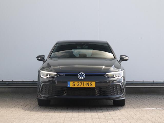 Volkswagen GOLF 1.4 eHybrid GTE Voorstoelen verwarmd | Trekhaak | Sensoren V&A | Verwarmd stuurwiel |