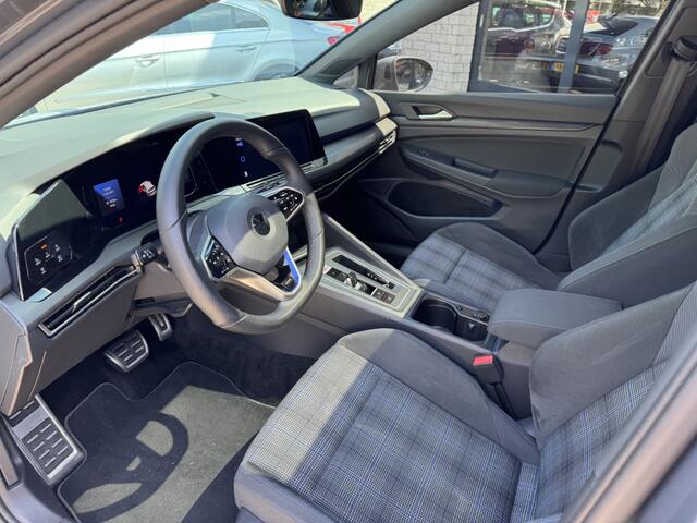 Volkswagen GOLF 1.4 eHybrid GTE Pano IQ 19" Camera Led