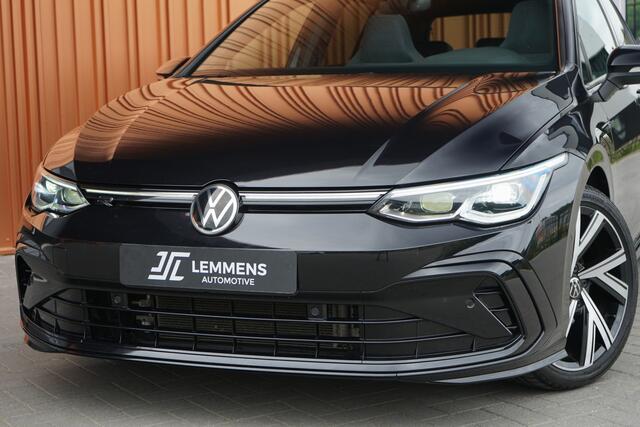 Volkswagen GOLF 1.5 eTSI R-Line Panodak IQ Light Camera Trekhaak DAB Carplay