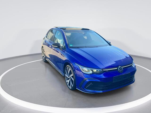 Volkswagen GOLF R-Line 1.5 110kW/150pk eTSI · Panoramadak · Camera + Parkeersensoren · Stoel- & stuurverwarming