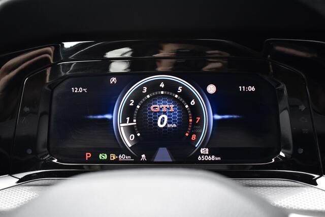 Volkswagen GOLF 2.0 TSI GTI | Panoramadak | ACC | Matrix-LED | Stoel + Stuurverwarming | CarPlay |
