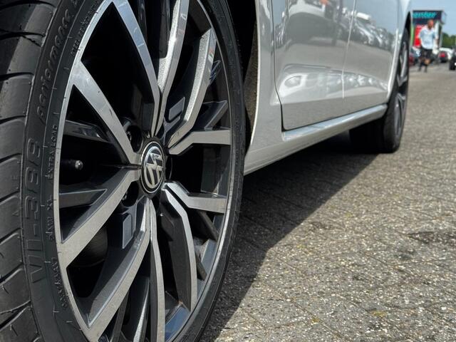 Volkswagen GOLF Variant 1.0 TSI SportLine- Navi, Carplay