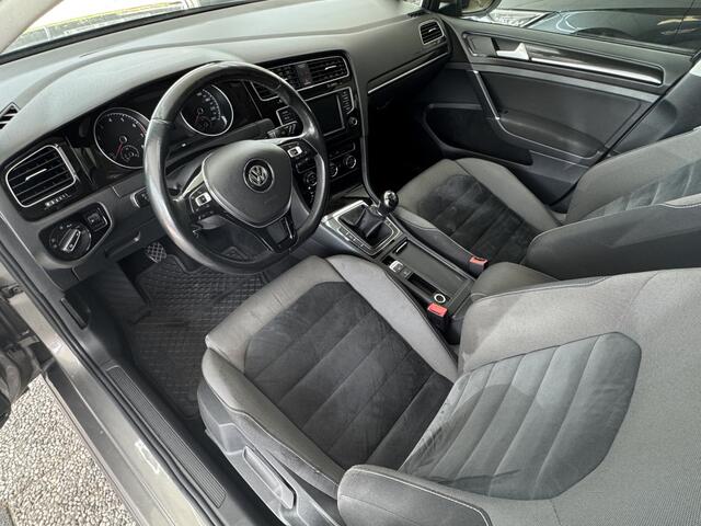 Volkswagen GOLF 1.4 TSI Bns Ed. | NW. APK | TREKHAAK | CRUISE |