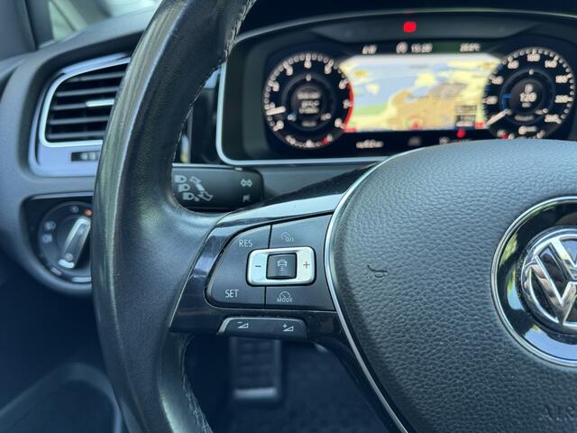 Volkswagen GOLF 1.5 TSI ACT JOIN PANO KEYLESS VIRTUAL BLIND