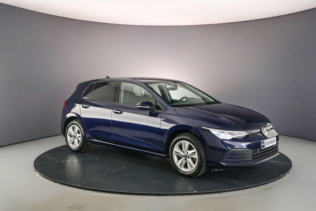 Volkswagen GOLF Life 1.5 eTSI 130pk DSG Automaat Adaptive cruise control, Achteruitrijcamera, Stoelverwarming, App connect, Parkeersensoren, LED koplampen, Stuurwiel verwarmd, DAB, Radio, Airco